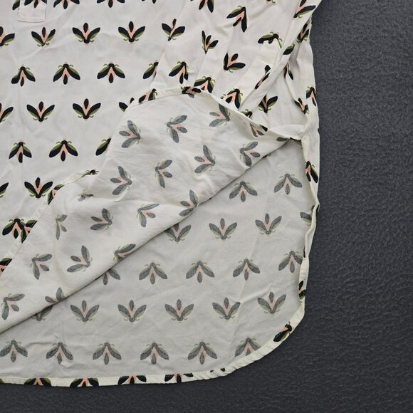 Ann Taylor LOFT Women MP White Oversized Popover Bug Print Blouse Top 1/4 Button - Picture 5 of 13